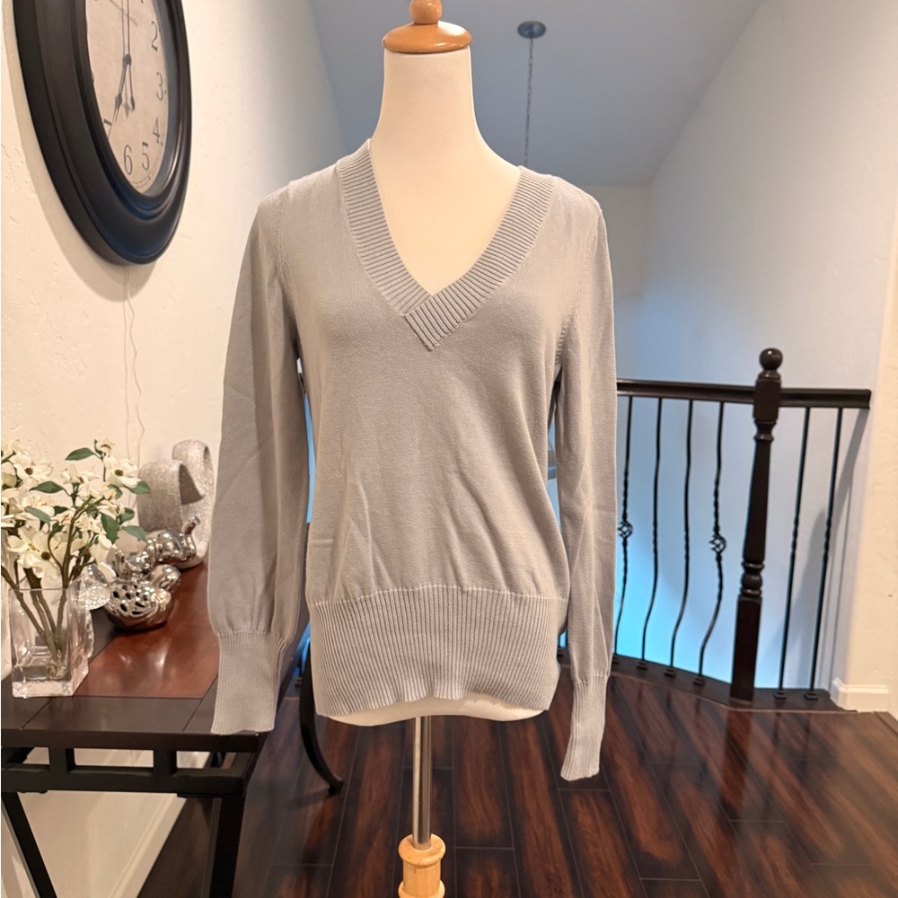 Light Gray V-Neck Women's Sweater